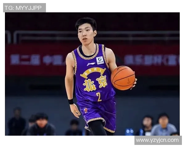 北控与辽宁激战正酣双方球员拼尽全力争夺胜利 北控与辽宁激战正酣双方球员拼尽全力争夺胜利