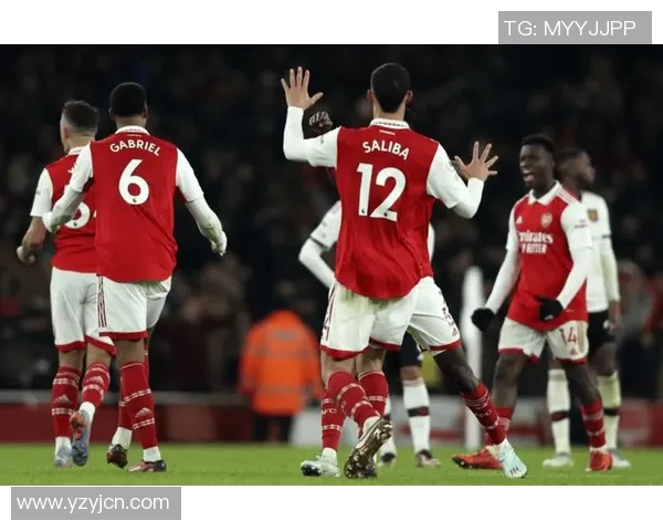 激情对决曼联与阿森纳巅峰之战海报展现足球魅力与荣耀